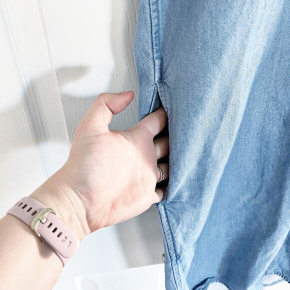 Everlane The Splitneck Jean Dress in Medium Washed Blue - Picture 4 of 9